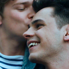 Le clip gay-friendy de Calogero ? "Un cri intérieur"
