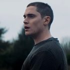 Her abolit les frontières avec "Neighborhood"