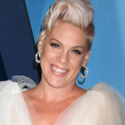 Pink dévoile "Walk Me Home"
