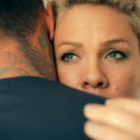 Pink en pleine déprime dans "90 Days"