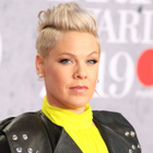 Pink répond aux critiques