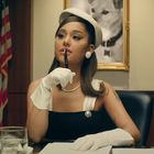 Ariana Grande se met en "Positions"