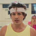 Charlie Puth très funky sur "Light Switch"