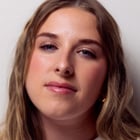 Helena : son premier album "avance bien" !