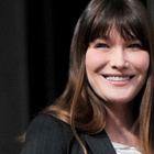 Carla Bruni va chanter sur les journalistes