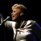 Emeli Sandé revisite "Every Teardrop" de Coldplay