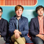 Two Door Cinema Club offre "Sleep Alone"