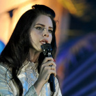 Lana Del Rey raconte la violence des critiques