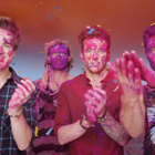 McFly : le clip de "Love Is on the Radio"