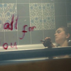 John Newman dans le clip "Losing Sleep"