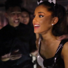 Ariana Grande a "failli mourir" sur scène (vidéo)