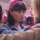 Foxes part en road trip girly pour "Amazing"