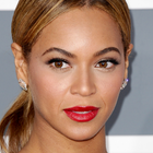 Beyoncé rend hommage aux victimes de Dallas
