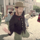 Christophe Maé s'amuse dans son nouveau clip