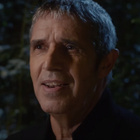 Julien Clerc dévoile le clip "On attendait Noël"