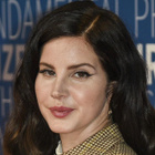 Lana Del Rey lance la "Season of the Witch"