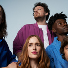 Metronomy : le clip de "Whitsand Bay"