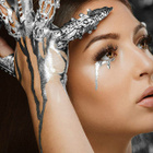 Eva Queen mise sur "Soldier"