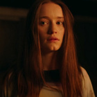 Sigrid brise les murs dans "Burning Bridges"