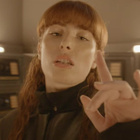 Poupie sort son album et son clip "Dollars"