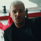 M. Pokora : partie d'échecs dans "Déjà volé"