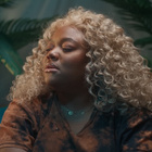 Libianca cartonne en France avec "People"