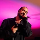 Slimane fait son mea culpa sur son nouveau single