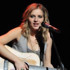 Amandine Bourgeois en live dans "C à vous"