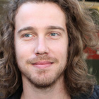 Top Internautes : Julien Doré résiste !