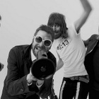 Kasabian annonce la couleur avec "eez-eh"