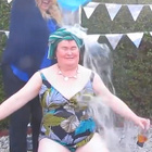 Susan Boyle moquée pour son Ice Bucket Challenge