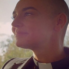 Sinéad O'Connor dans le clip "8 Good Reasons"