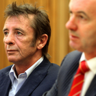 AC/DC : le batteur poursuivi par la justice