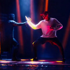 Chris Brown mène la danse pour "Fine By Me"