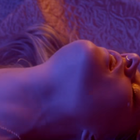 Tove Lo brûlante dans "Disco Tits"