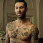 Maroon 5 se fait briser le coeur dans "Wait"
