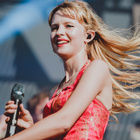 Angèle sort son premier album en octobre