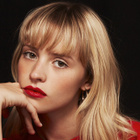 Angèle "figure du féminisme"