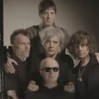 Indochine : une tournée, un single, un film