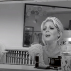 Charlotte Awbery reprend "Shallow" : le clip !