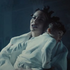 Zaho nous présente son fils dans "Ma lune"