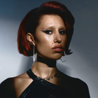 RAYE : le clip de son tube "Escapism"