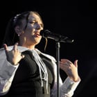 Linh dévoile le single "Dans ton téléphone"