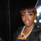Estelle présente son nouveau single