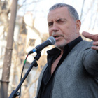 Bernard Lavilliers : un concert dans une usine