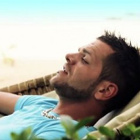 Keen'V chante "Ma vie au soleil"
