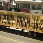 Le camion de Katy Perry heurté par un chauffard