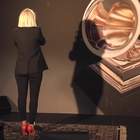 Sia : "Chandelier" en live et au piano