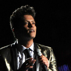 Top Singles : Mark Ronson prend le large