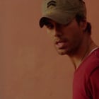 Enrique Iglesias hanté dans le clip "El Perdon"